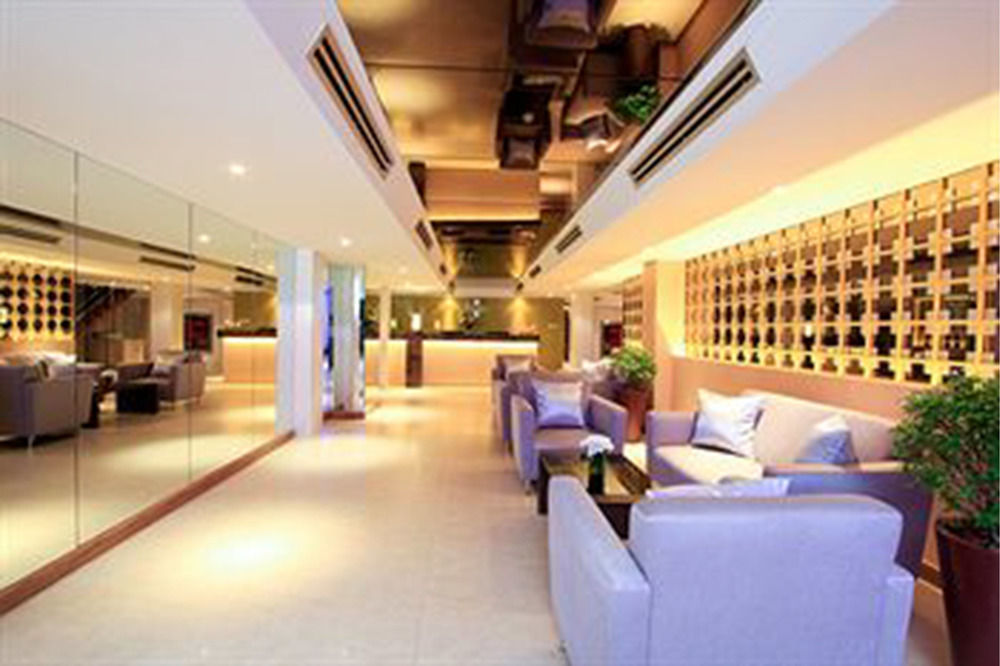 Legacy Hotel Bangkok Sukhumvit מראה חיצוני תמונה